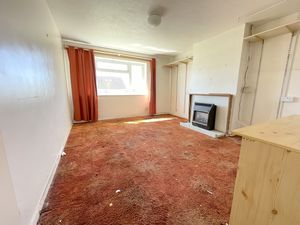 Cedar Avenue- click for photo gallery